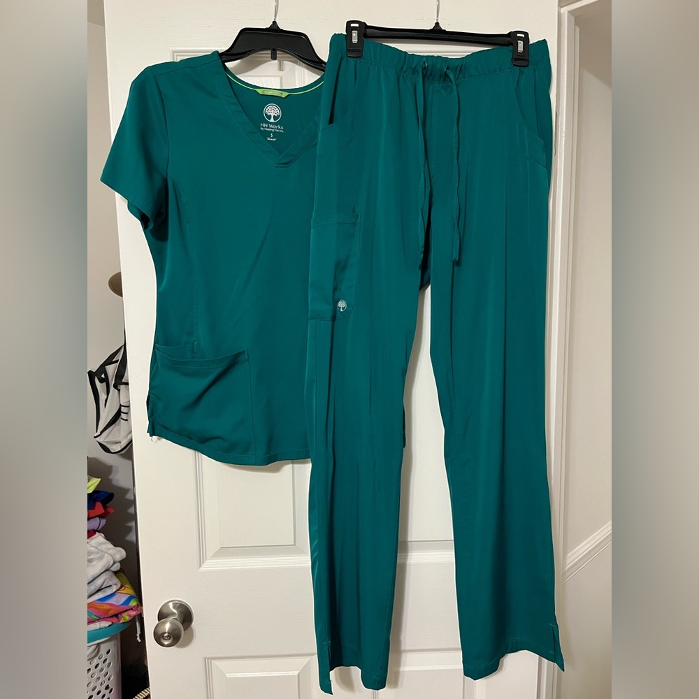 Healing Hands Green Scrub Set